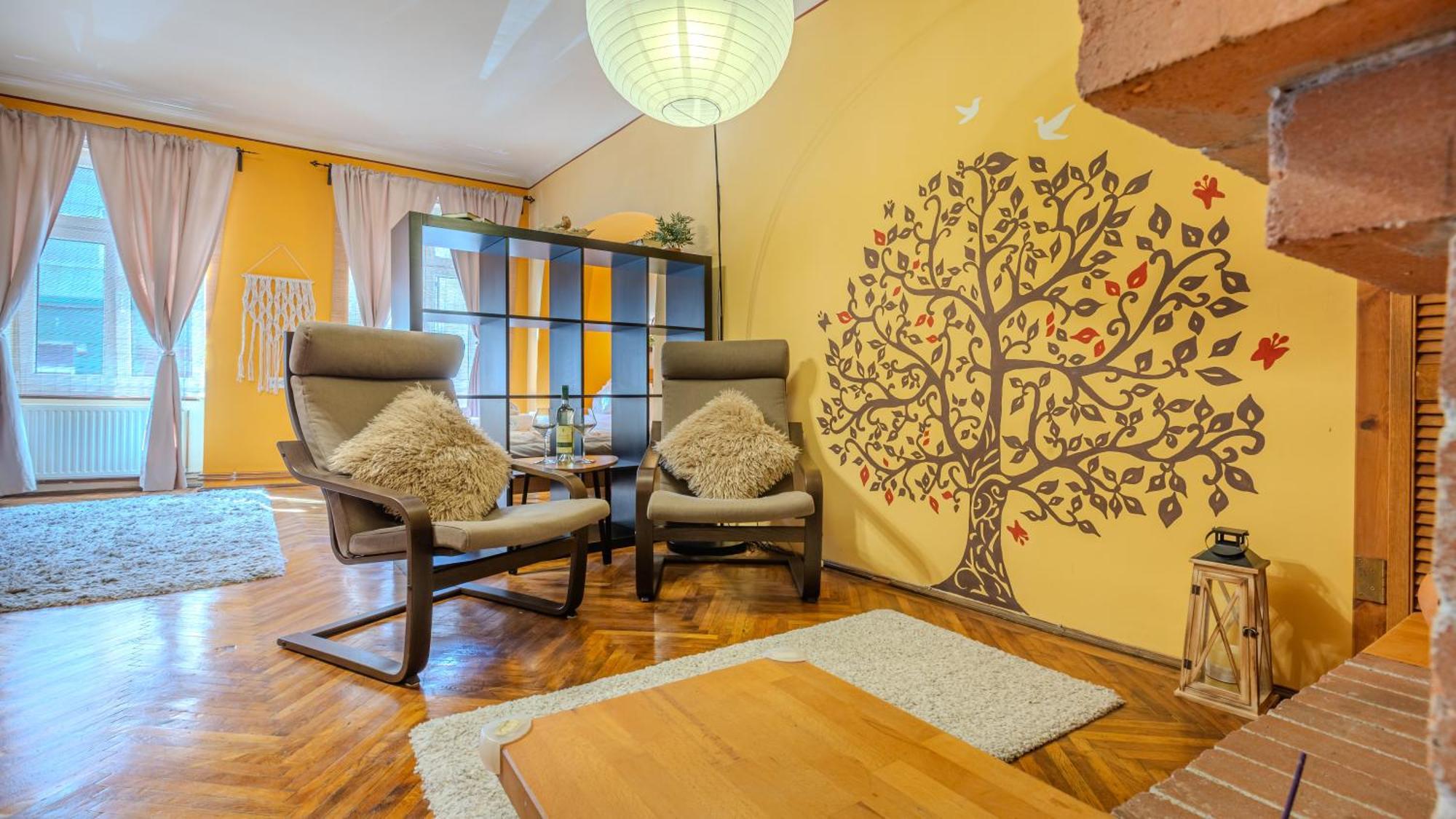 Tree House-Old Town Brasov Apartment Екстериор снимка