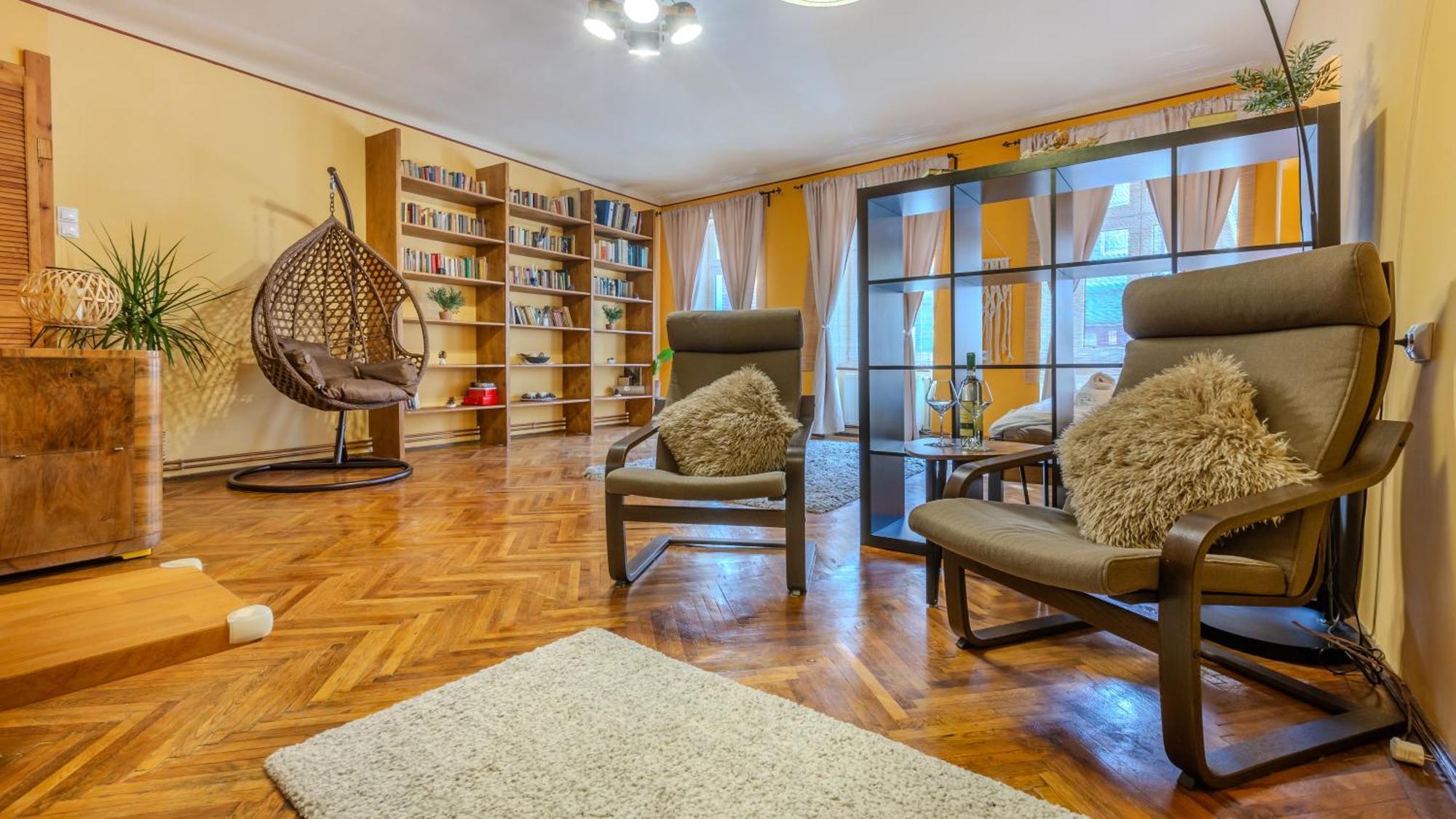Tree House-Old Town Brasov Apartment Екстериор снимка